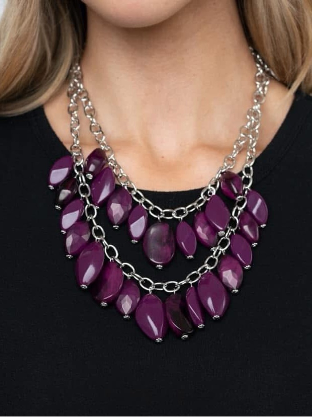 Plum purple acrylic beaded necklace